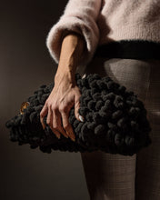 Translation missing: el.sections.featured_product.gallery_thumbnail_alt