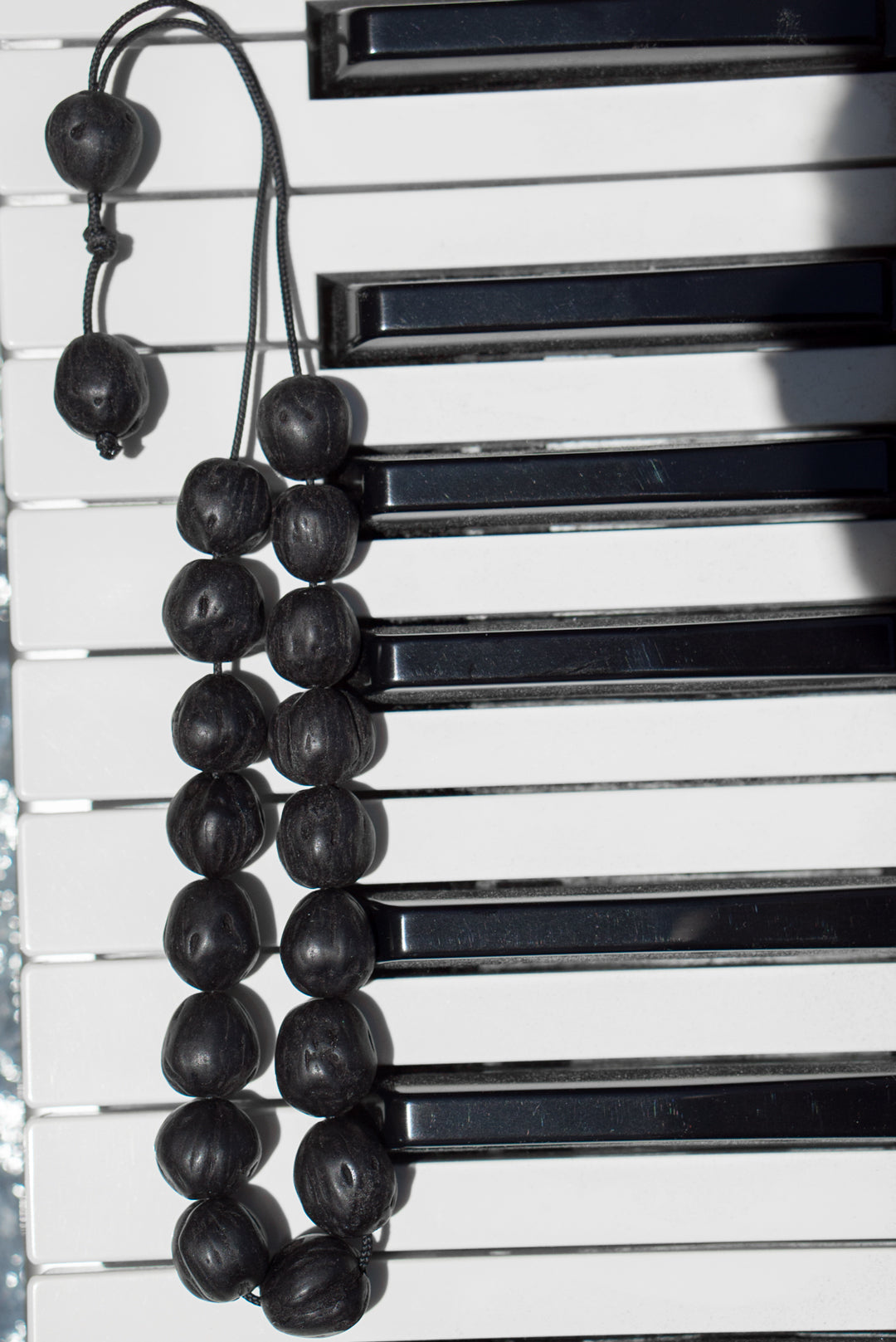 Ξύλινη Κασετίνα "Black & White"  με Όνομα και Επιλογή Κομπολογιού