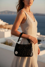 Translation missing: el.sections.featured_product.gallery_thumbnail_alt