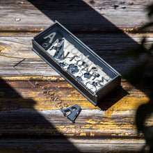 Translation missing: el.sections.featured_product.gallery_thumbnail_alt