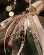 Translation missing: el.sections.featured_product.gallery_thumbnail_alt