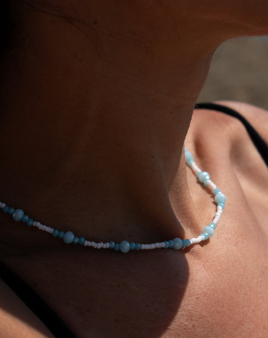 Κολιέ "Aegean Dream" με λευκές και γαλάζιες χάντρες