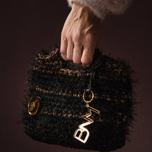 Translation missing: el.sections.featured_product.gallery_thumbnail_alt
