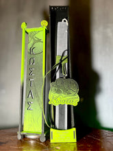 Translation missing: el.sections.featured_product.gallery_thumbnail_alt