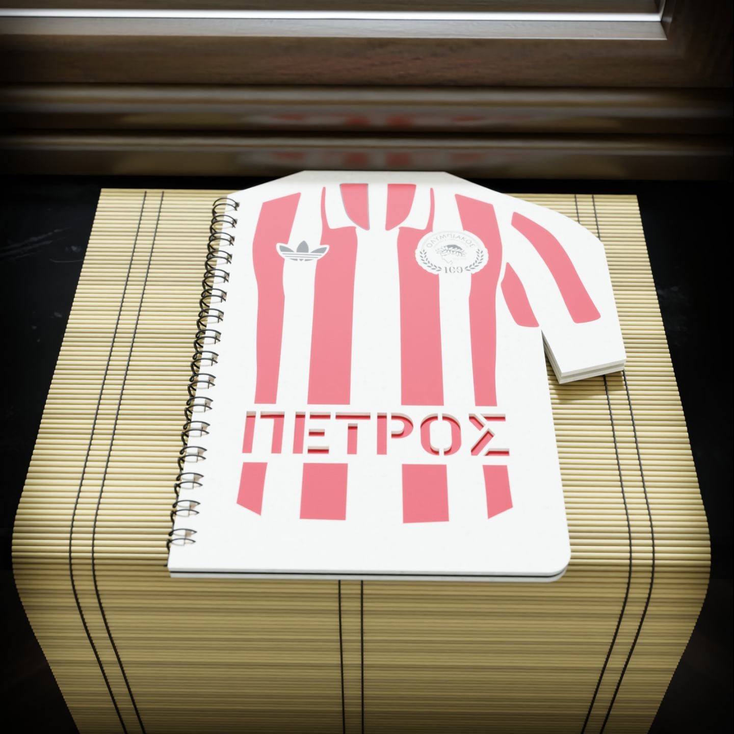 Ξύλινο Σημειωματάριο"Shirt 100 YEARS THRILOS" με Όνομα