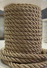 Translation missing: el.sections.featured_product.gallery_thumbnail_alt