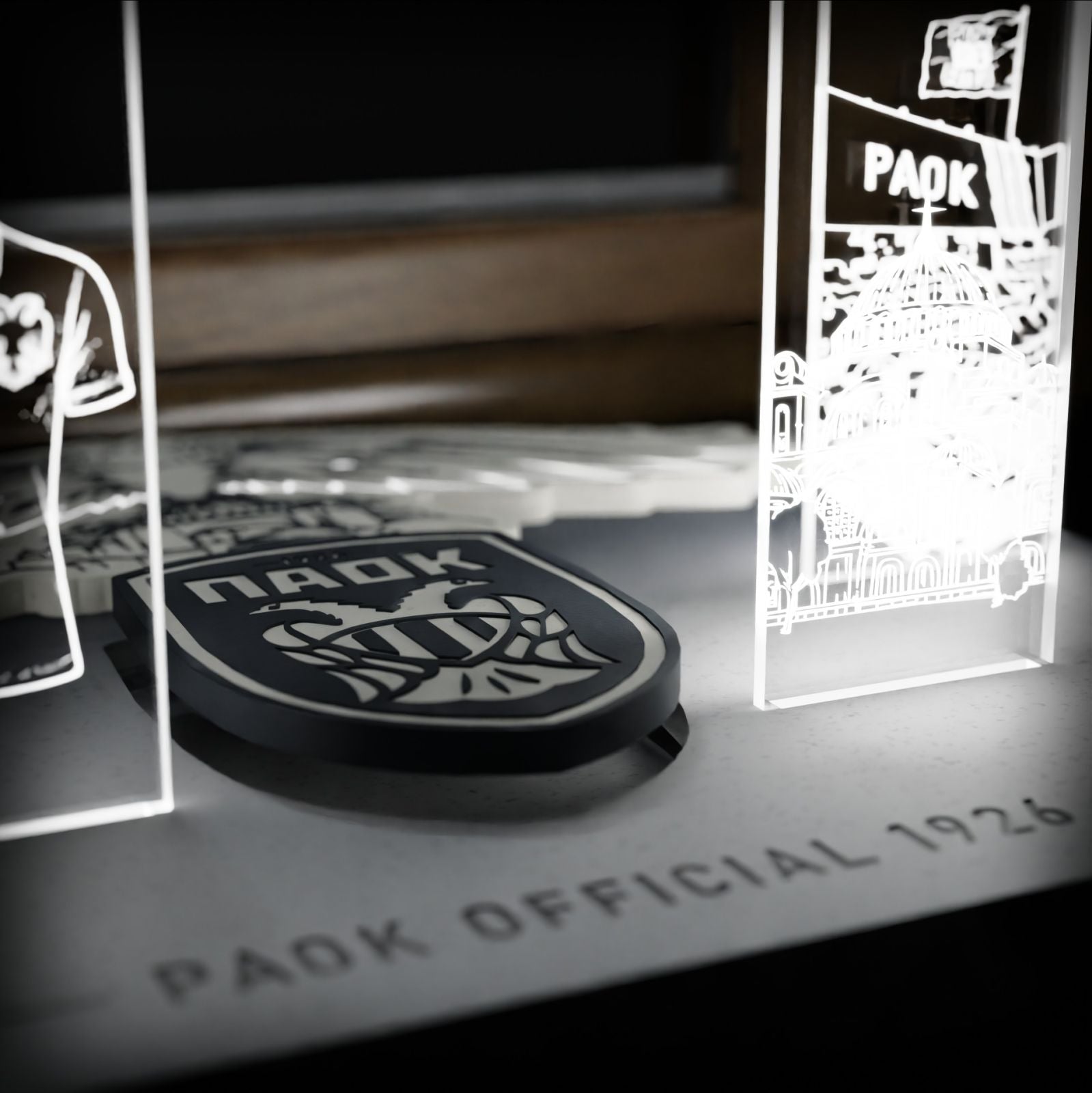 ΕΠΙΤΡΑΠΕΖΙΟ LED “PAOK HISTORY”