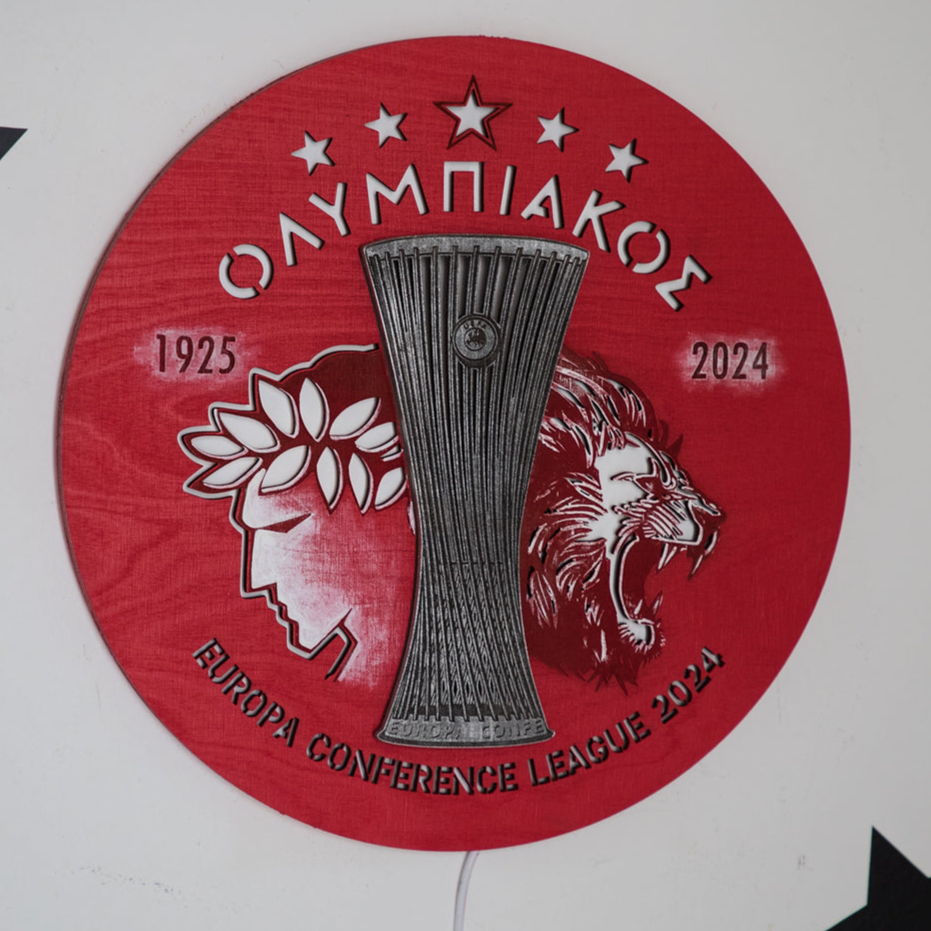 Επιτοίχιο Φωτιστικό "Θρύλος Κυπελλούχος " (32cm)