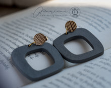 Translation missing: el.sections.featured_product.gallery_thumbnail_alt