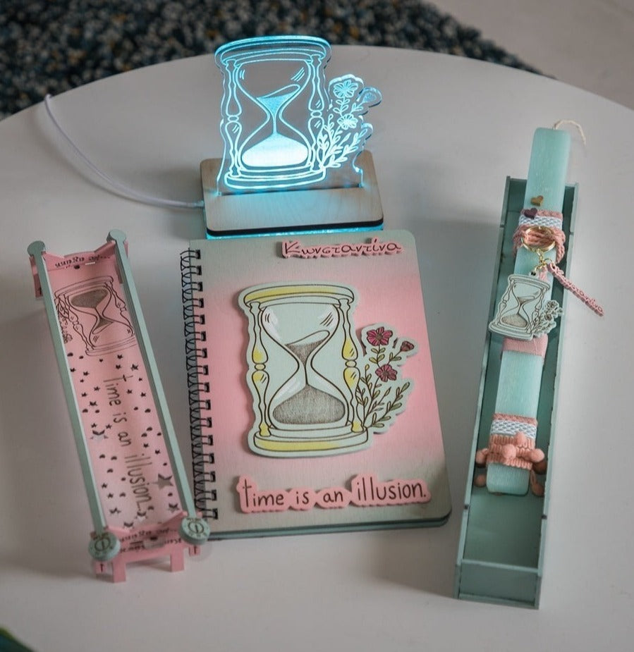 "Timeless" Σετ Λαμπάδα με μπρελόκ, Σημειωματάριο με Όνομα και Led Φωτιστικό