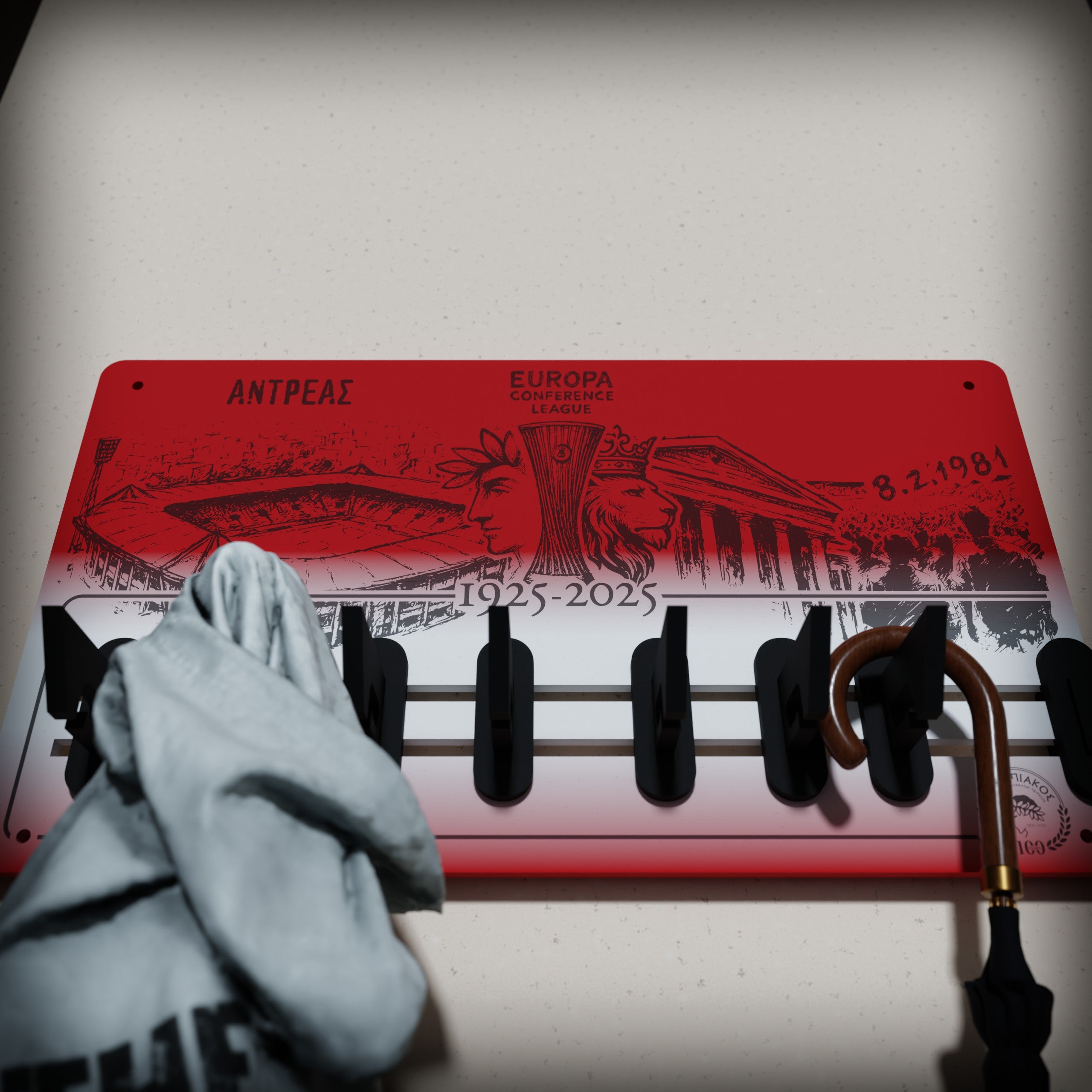 "RED HISTORY THRILOS" | Ξύλινη Κρεμάστρα Τοίχου 6 Θέσεων  με χάραξη ονόματος (36cm*20cm)