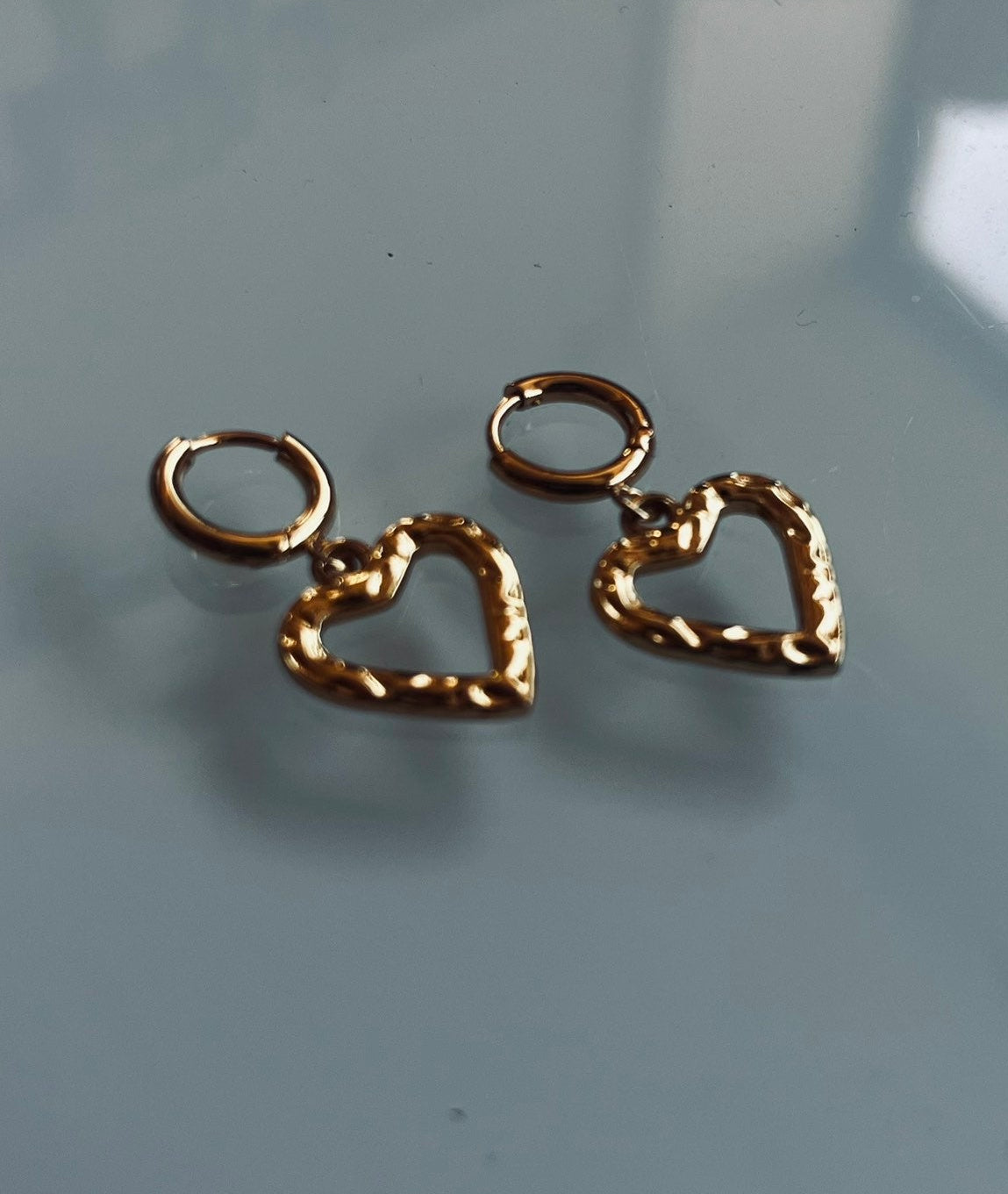 Σετ Κρεμαστά Σκουλαρίκια "Textured Little Hearts" από ατσάλι (3,4cm)