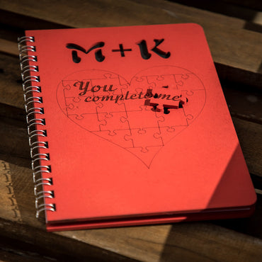 Σημειωματάριo με Μονογράμματα "You Complete me"