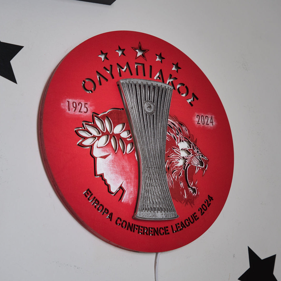 ΣΕΤ| Πασχαλινή Λαμπάδα "Ολυμπιακός" με μπρελόκ "Γήπεδο Καραϊσκάκη" & Φωτιστικό Τοίχου  "Κυπελλούχος"