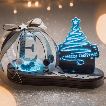 Minimal Christmas Tree | Χριστουγεννιάτικη Μπάλα με Μονόγραμμα σε φωτιζόμενη βάση