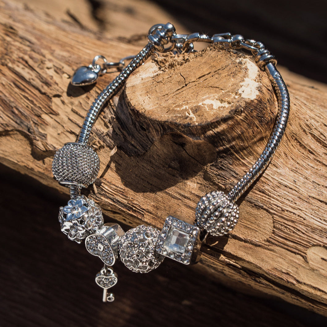 "Little Silver Charms" | Βραχιόλι με ασημί στοιχεία charms