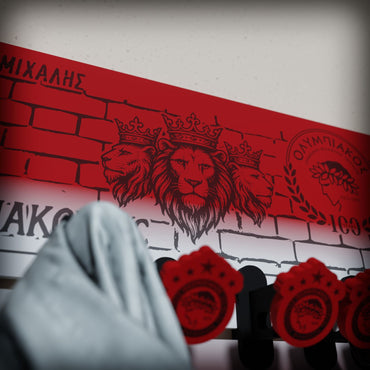 "Θρύλος Κυπελλούχος" | Ξύλινη Κρεμάστρα Τοίχου 6 Θέσεων  με χάραξη ονόματος (36cm*20cm)