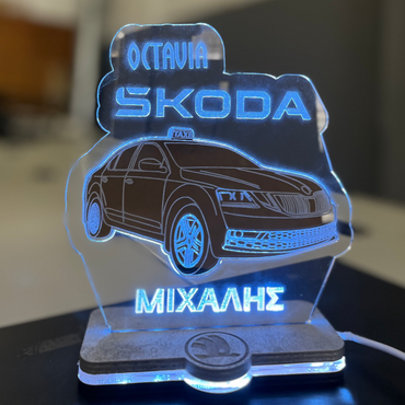 Προσωποποιημένο Φωτιστικό 3d Led με θέμα "Taxi Driver"