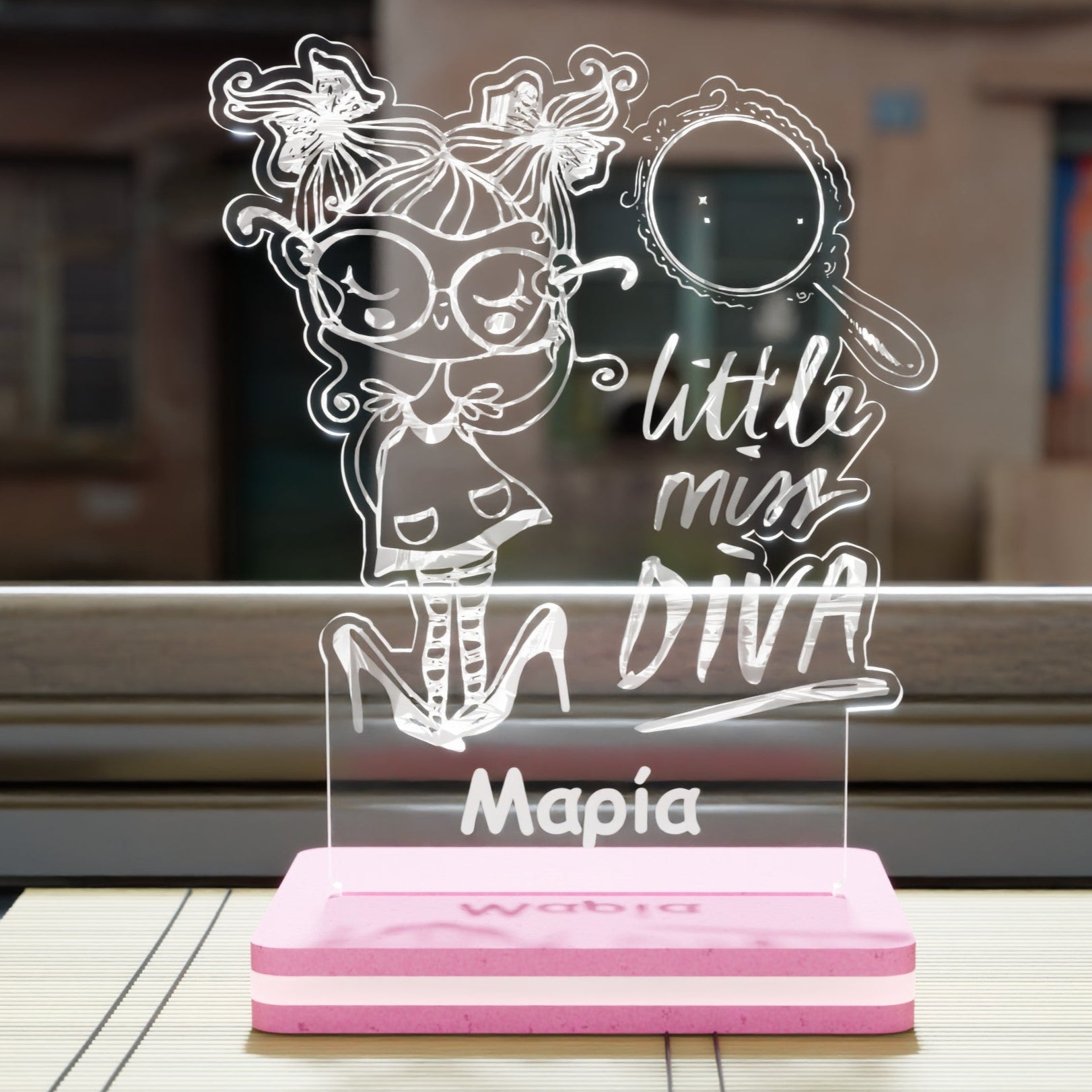 ΠΡΟΣΩΠΟΠΟΙΗΜΕΝΟ ΦΩΤΙΣΤΙΚΟ 3D LED "MISS LITTLE DIVA"