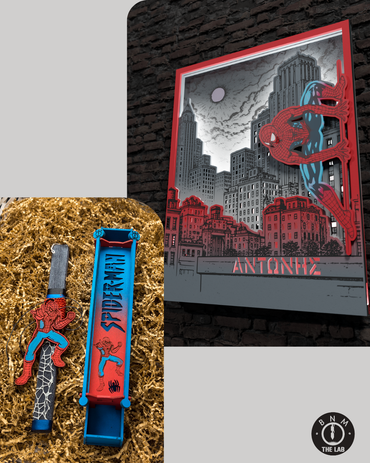 "Τhe Spider" Σετ | Λαμπάδα και Φωτιζόμενο Κάδρο "Spider in the City" με Όνομα